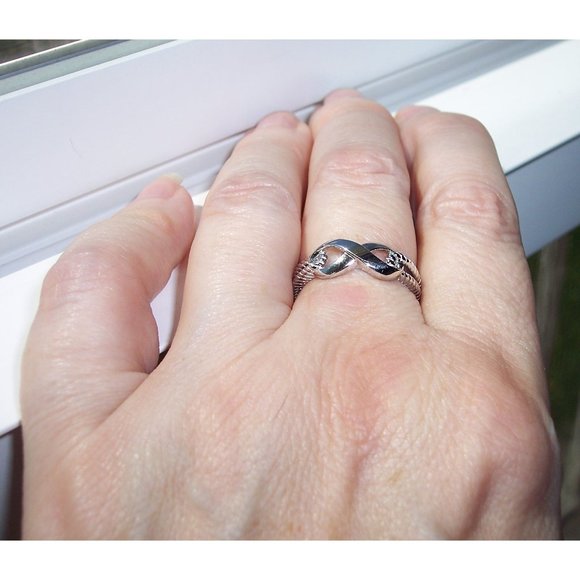 925 STERLING SILVER Dainty Infinity Ring - Picture 4 of 15